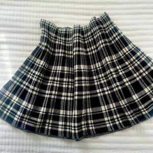 Knit black/white tartan skirt